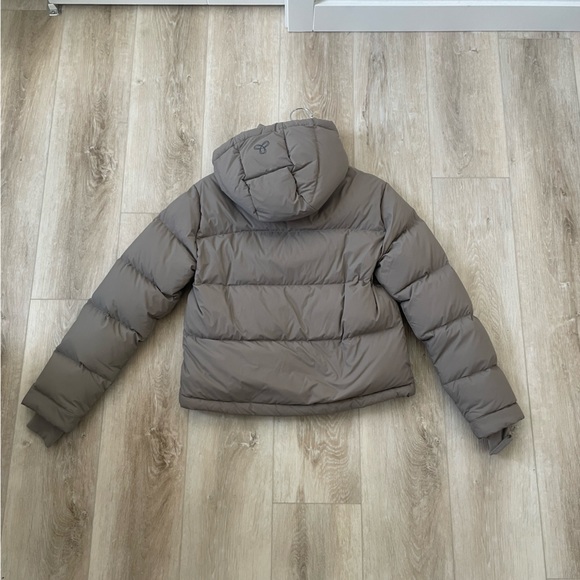 SuperPuff • Shorty • Aritzia - Picture 2 of 2